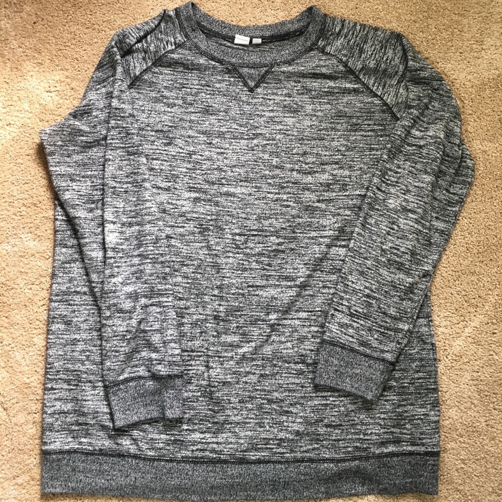 GAP maternity raglan sweatshirt